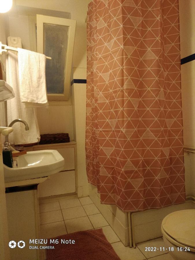 Central Studio Apartment Next To Plaka Атина Екстериор снимка